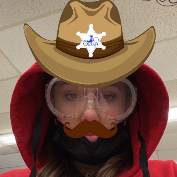 Meet your Posher, Isabella - Picture 1 of 1